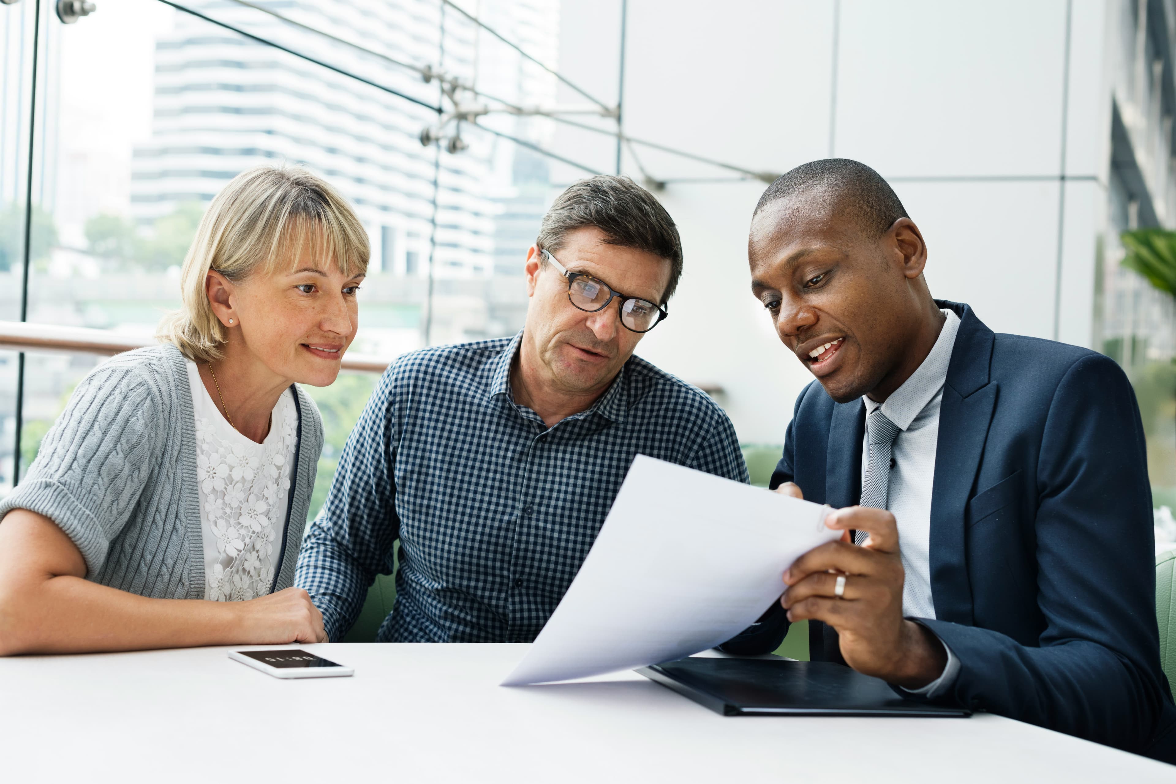 Mortgage specialists advising a client